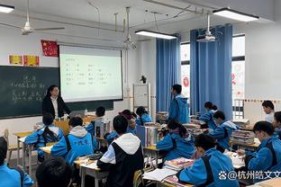 ?状态很一般！乔治13投3中仅得15分 还出现4次失误